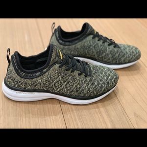 💥NEW APL TRENDY SNEAKERS GOLD+SILVER+BLACK KNIT💥